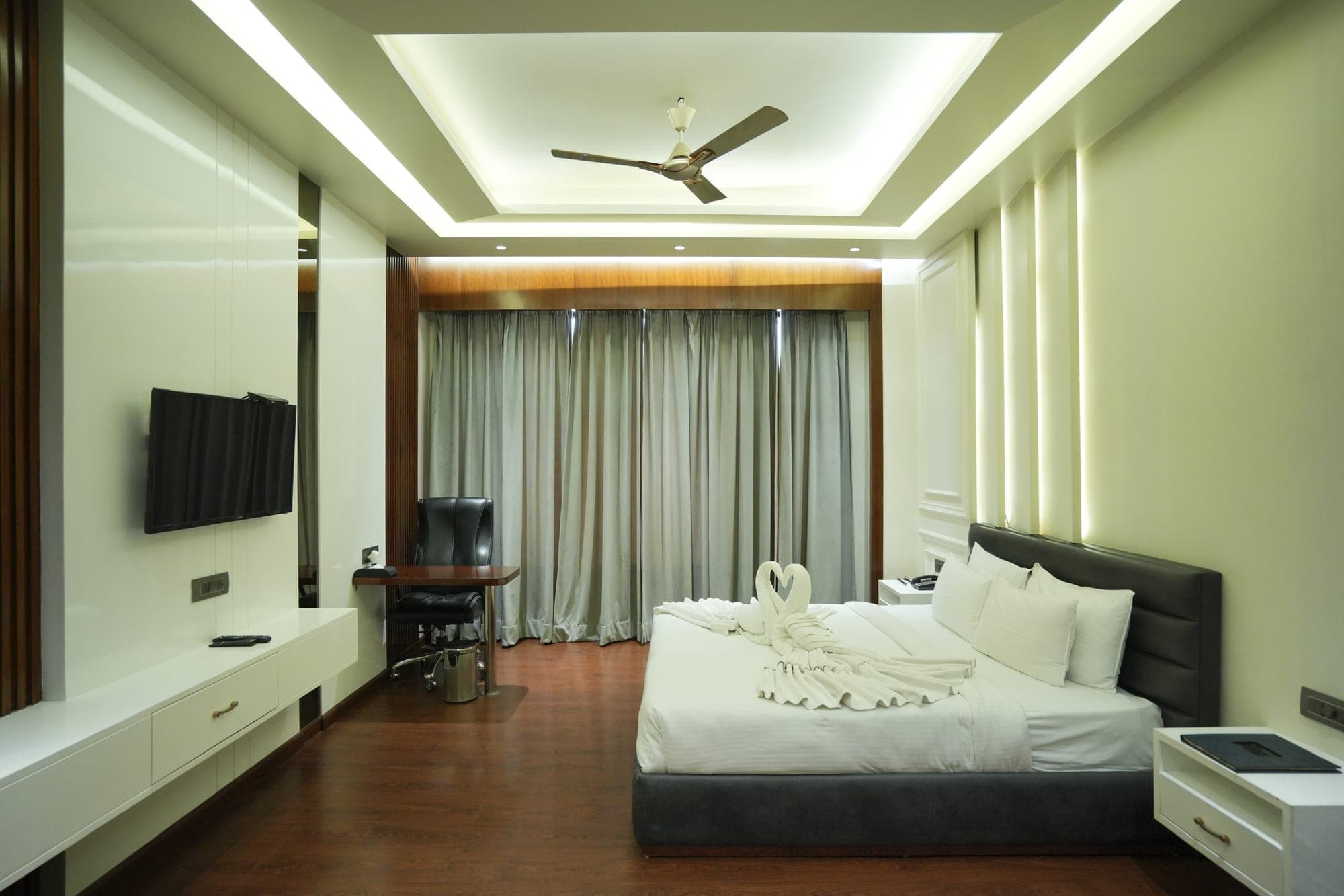 Queen Suite